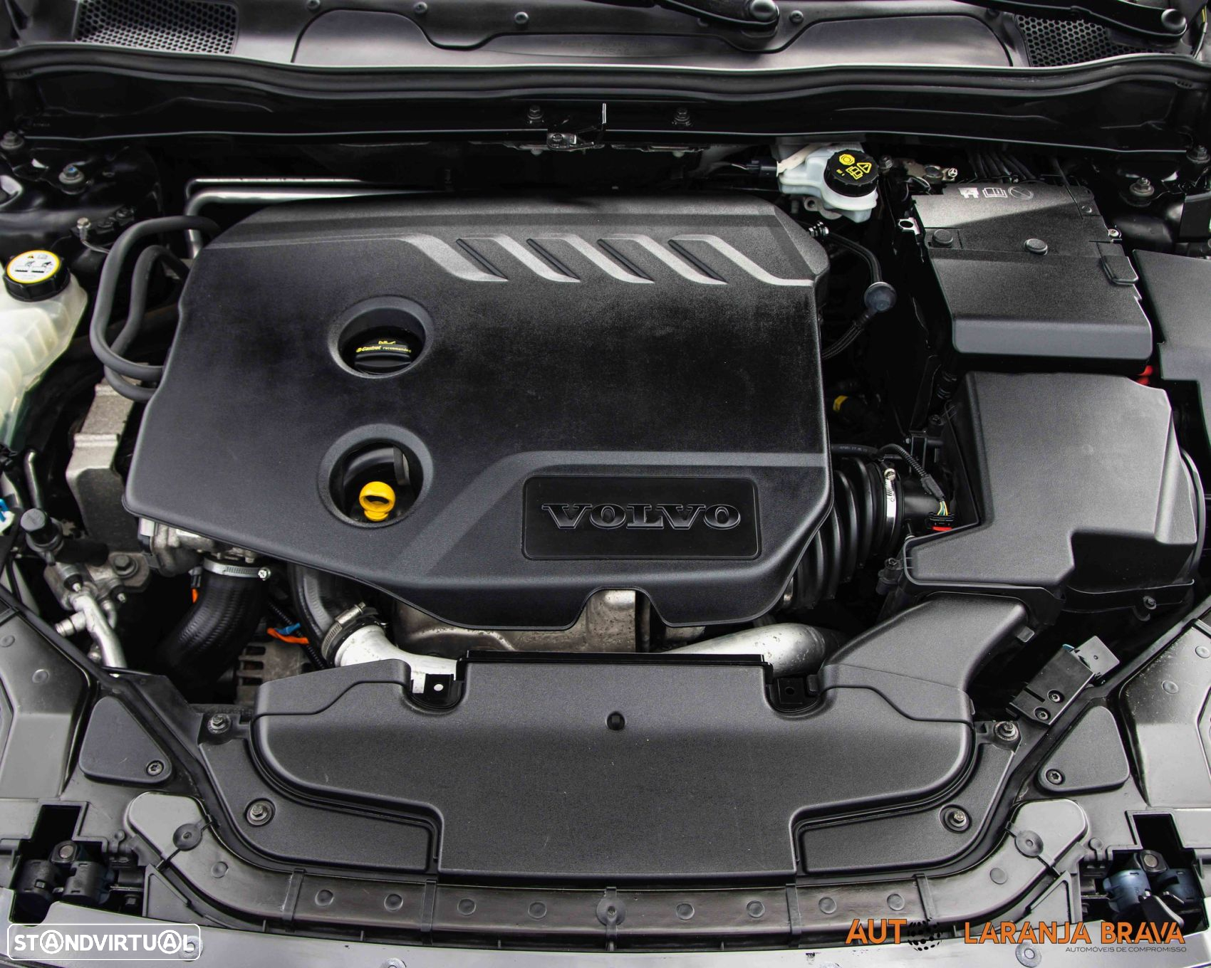 Volvo V40 Cross Country 1.6 D2 Summum - 40