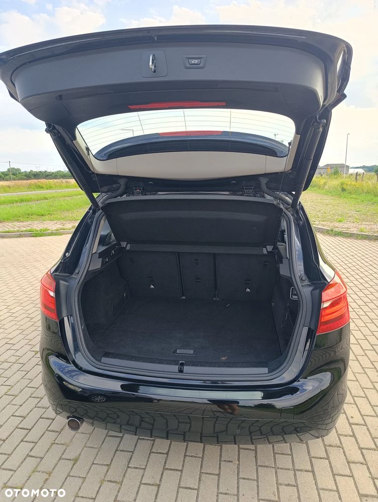 BMW Seria 2 218d Advantage - 13