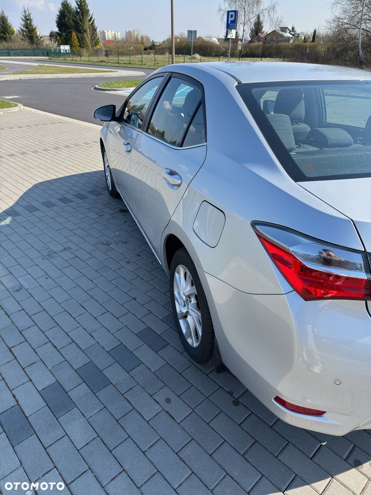 Toyota Corolla 1.6 Comfort - 5