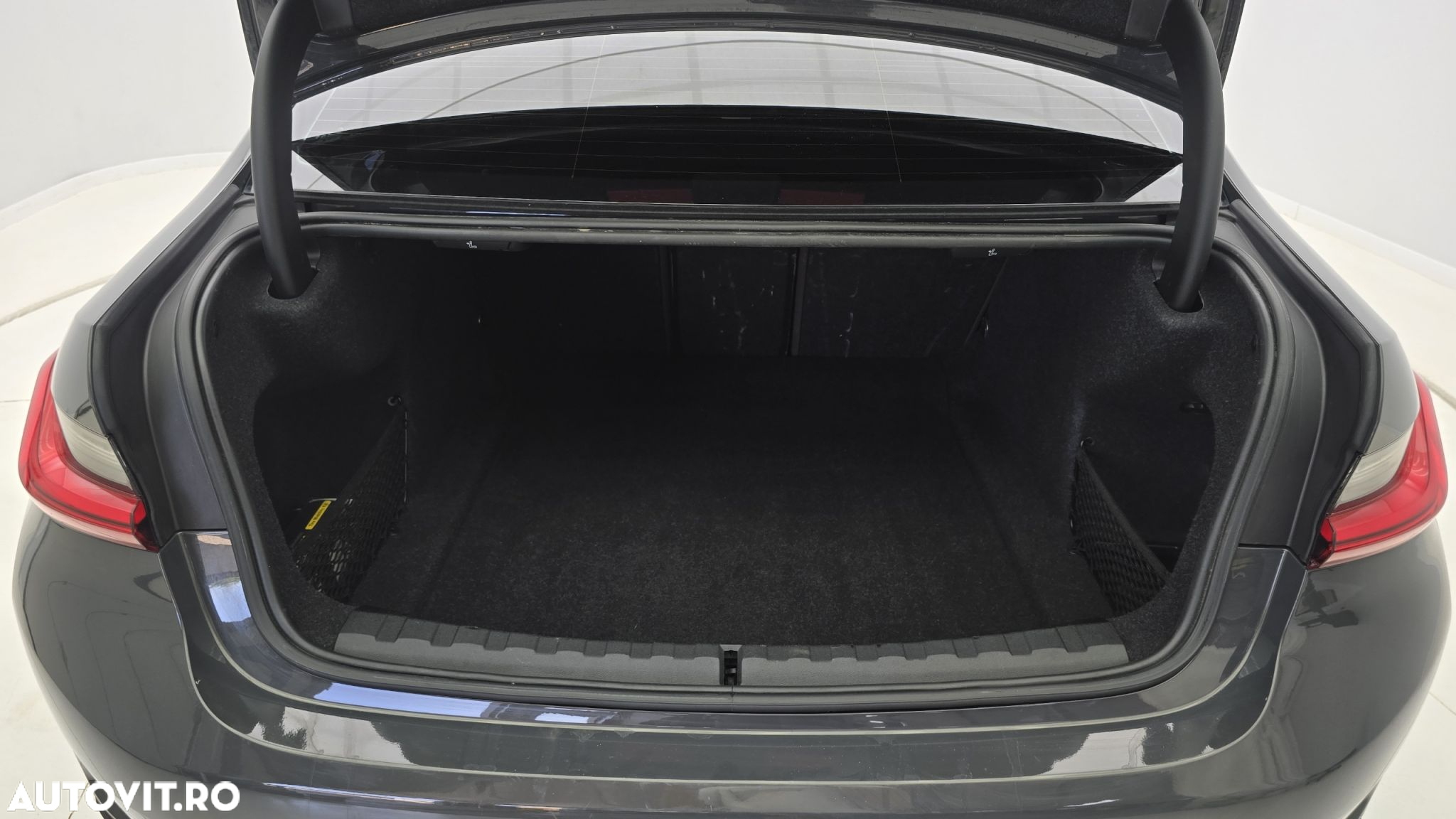 BMW Seria 3 - 25
