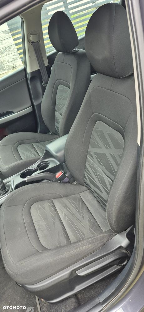 Kia Ceed 1.4 L - 16
