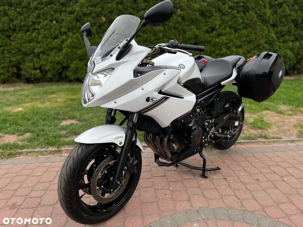 Yamaha XJ - 6