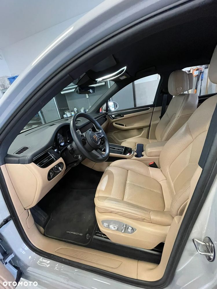 Porsche Macan Standard - 11