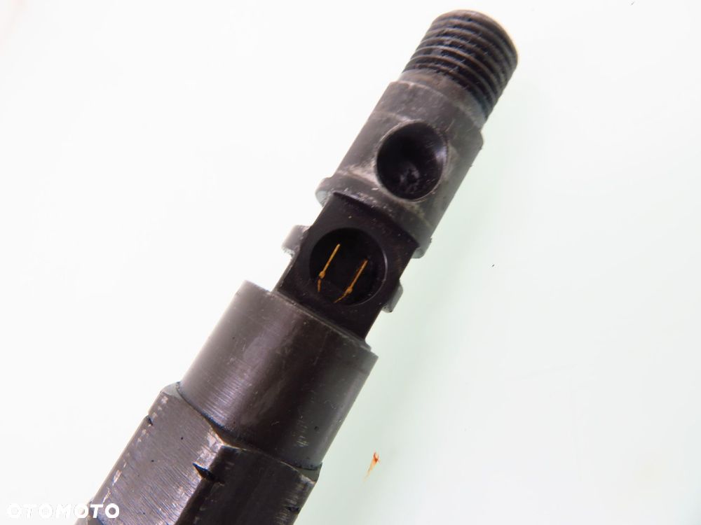 WTRYSKIWACZ FORD MONDEO III 2.0 TDCi 2S7Q9K546AH - 3