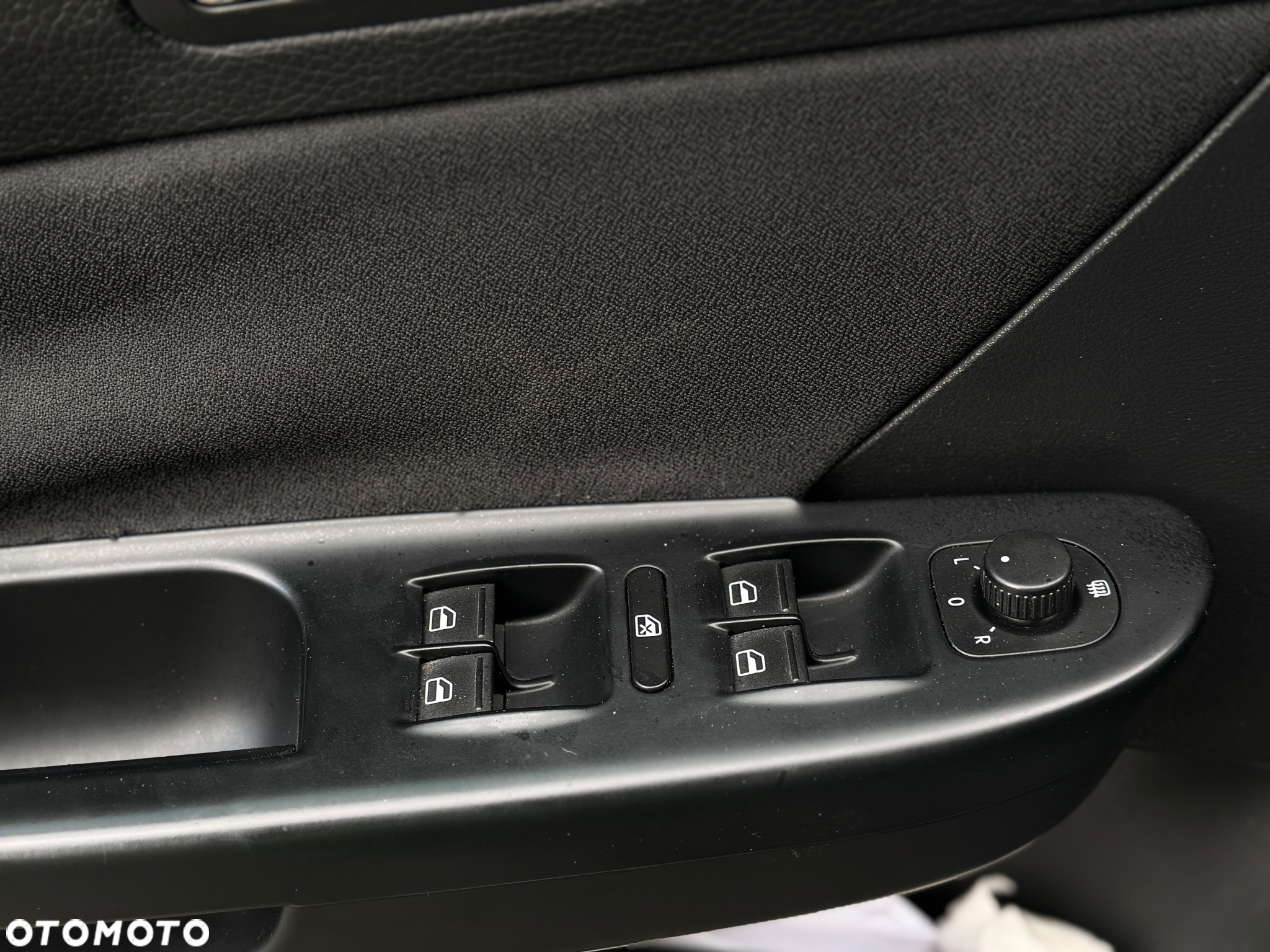Volkswagen Passat 2.0 TDI Comfortline - 22