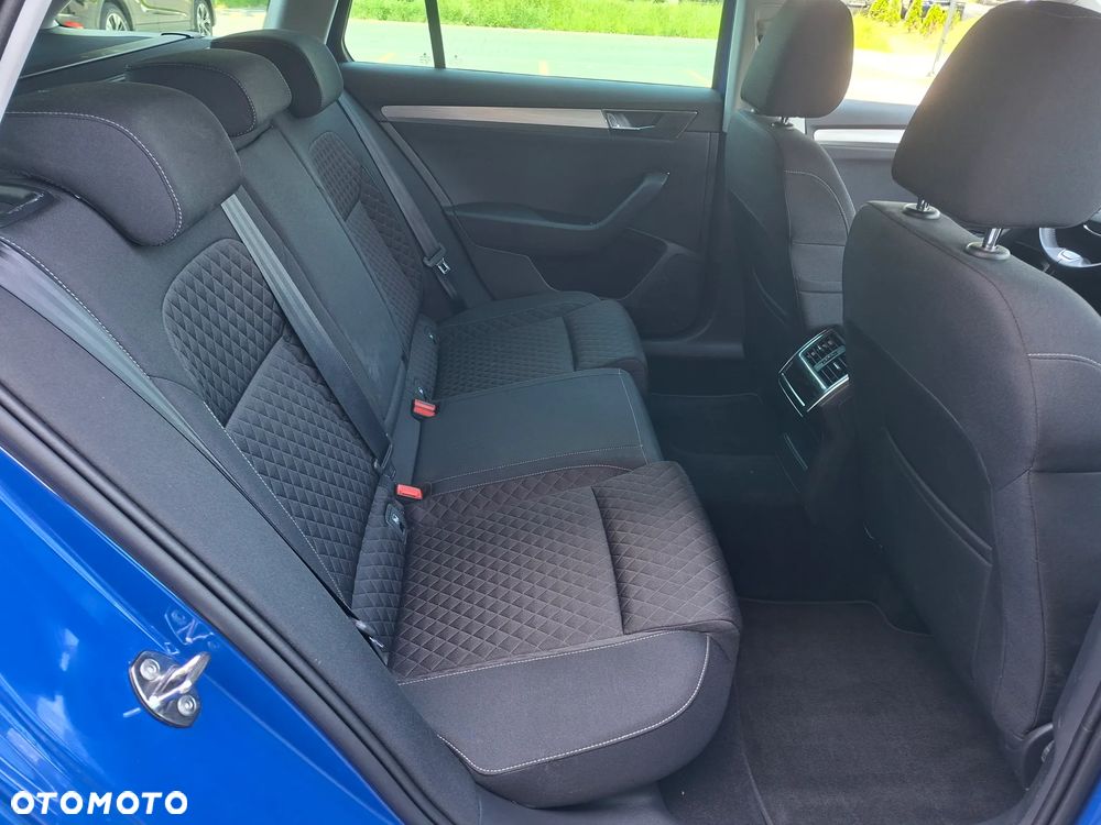 Skoda Superb 2.0 TDI Ambition DSG7 - 18
