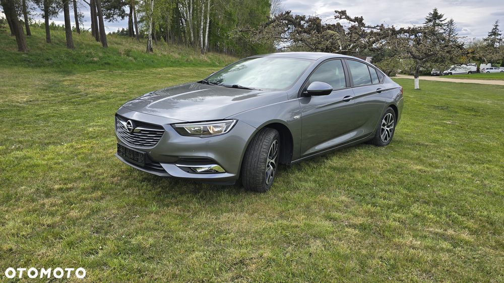 Opel Insignia - 1