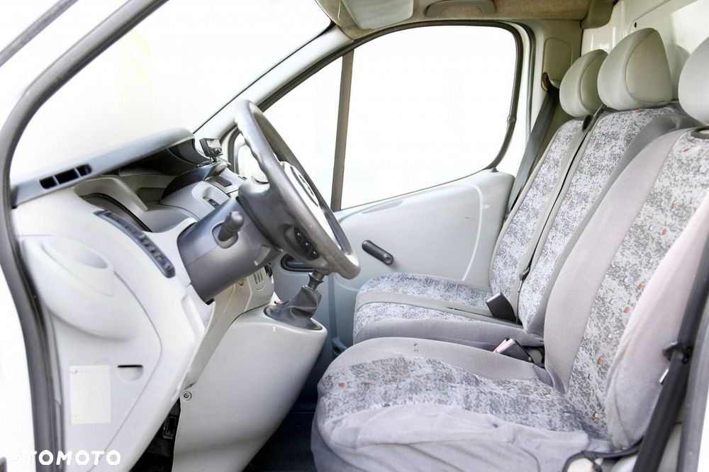 Opel Vivaro - 17