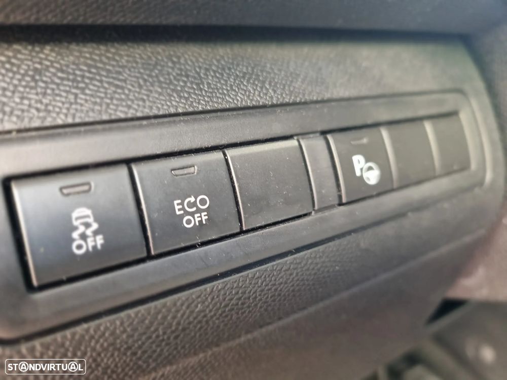 Peugeot 308 SW 1.2 PureTech Allure J17 - 25