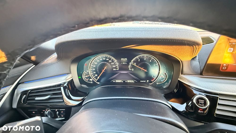 BMW Seria 5 530i xDrive - 6