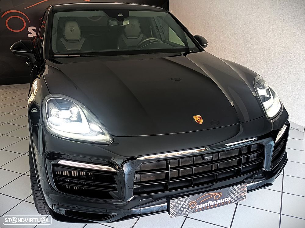 Porsche Cayenne Coupé E-Hybrid Black Edition - 6