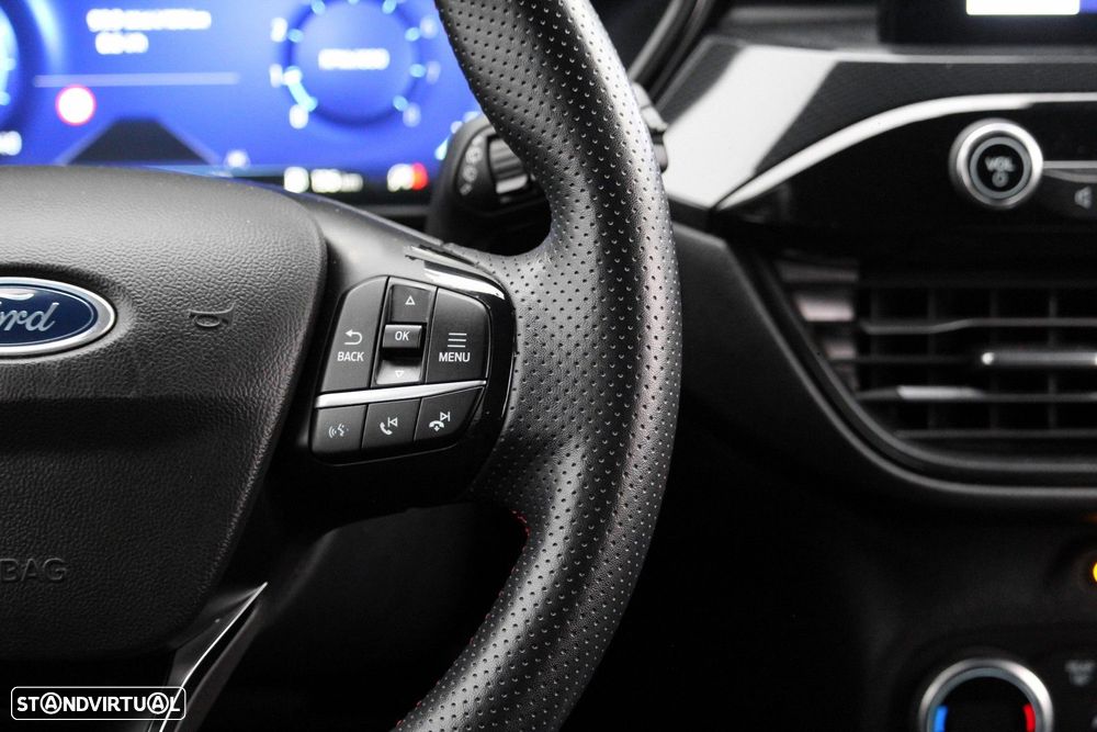 Ford Kuga 1.5 EcoBoost ST-Line - 29