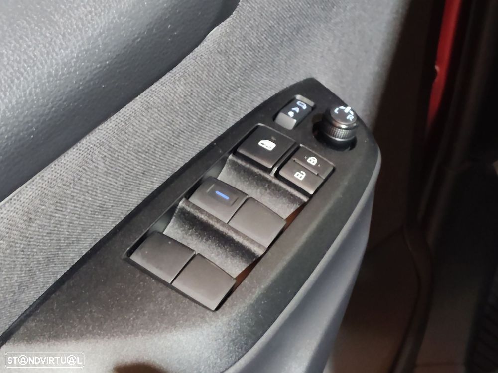 Toyota Yaris 1.5 HDF Luxury - 25