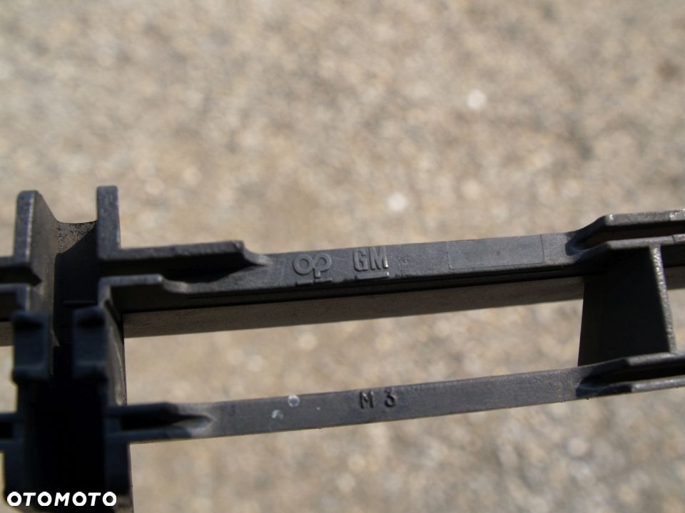 Opel Astra 2 atrapa kratka II G 98r 2 szt. - 3