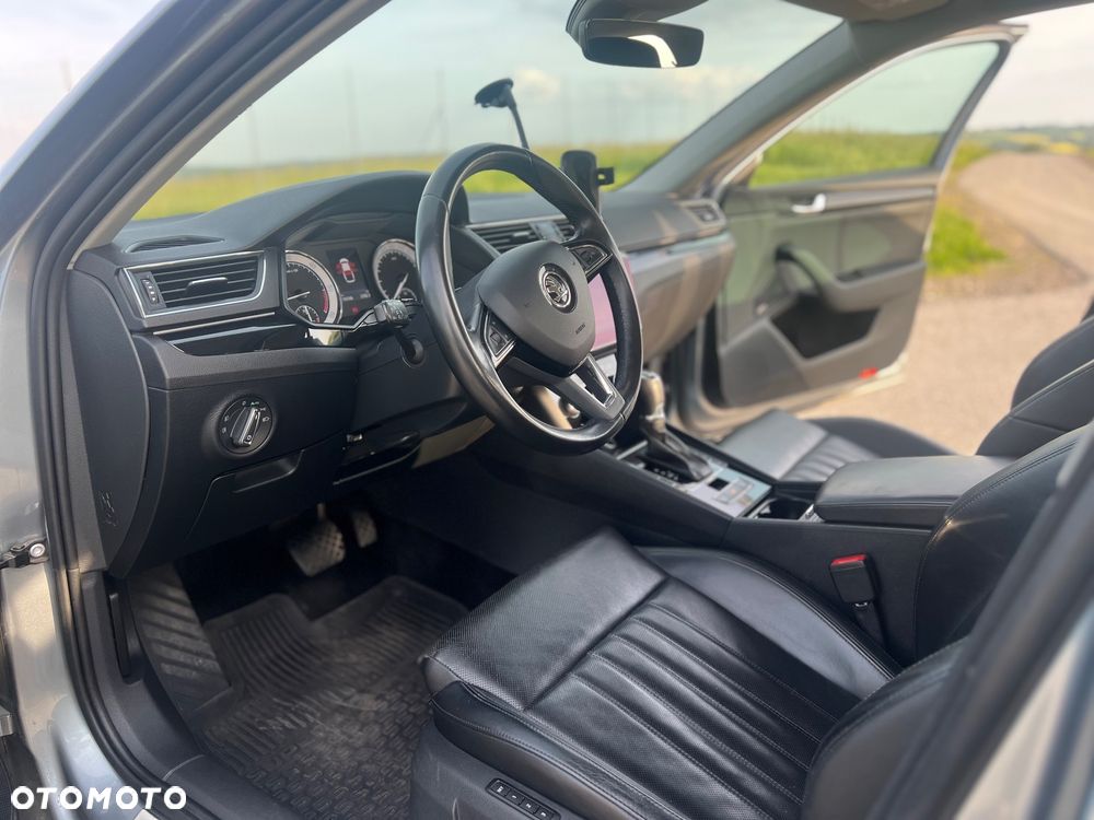 Skoda Superb 2.0 TDI SCR 4x4 L&K DSG - 32