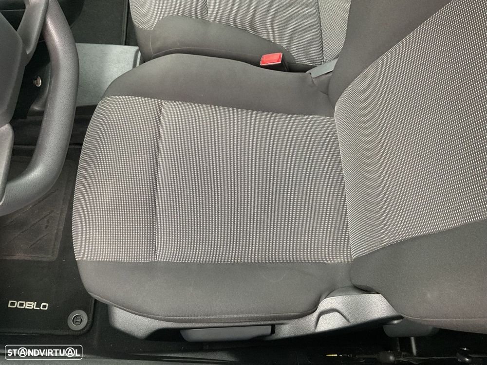 Fiat Doblo Blue HDI L1H1 - 25