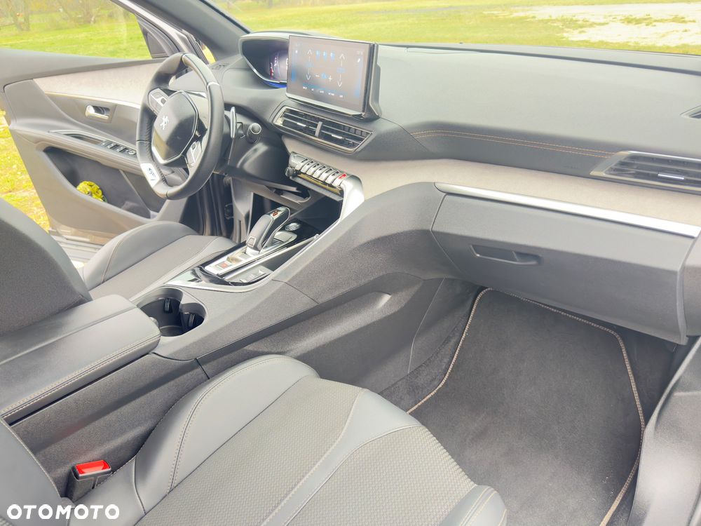 Peugeot 5008 PureTech 130 EAT8 Stop & Start GT - 20