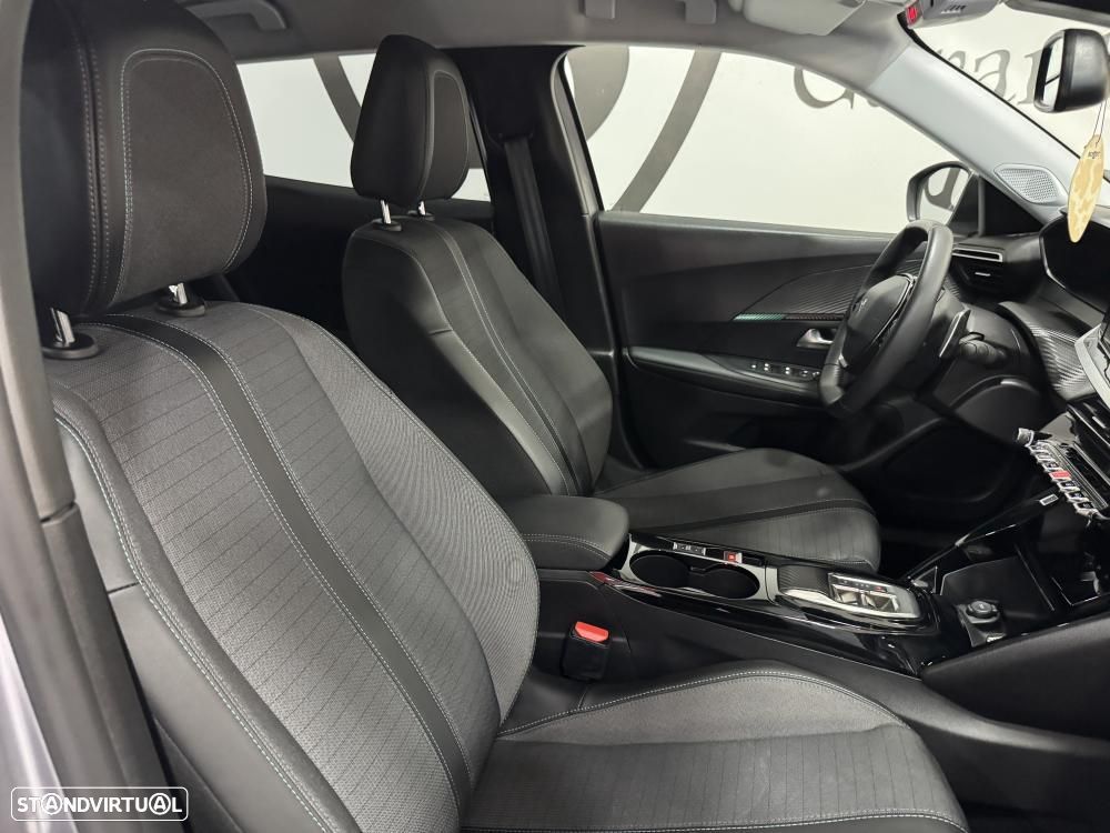 Peugeot 2008 PureTech 130 EAT8 Allure - 39