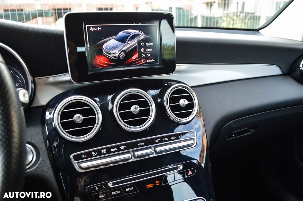 Mercedes-Benz GLC Coupe 220 d 4Matic 9G-TRONIC AMG Line - 24