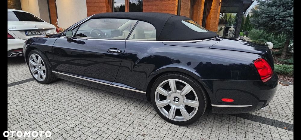 Bentley Continental GT Standard - 4