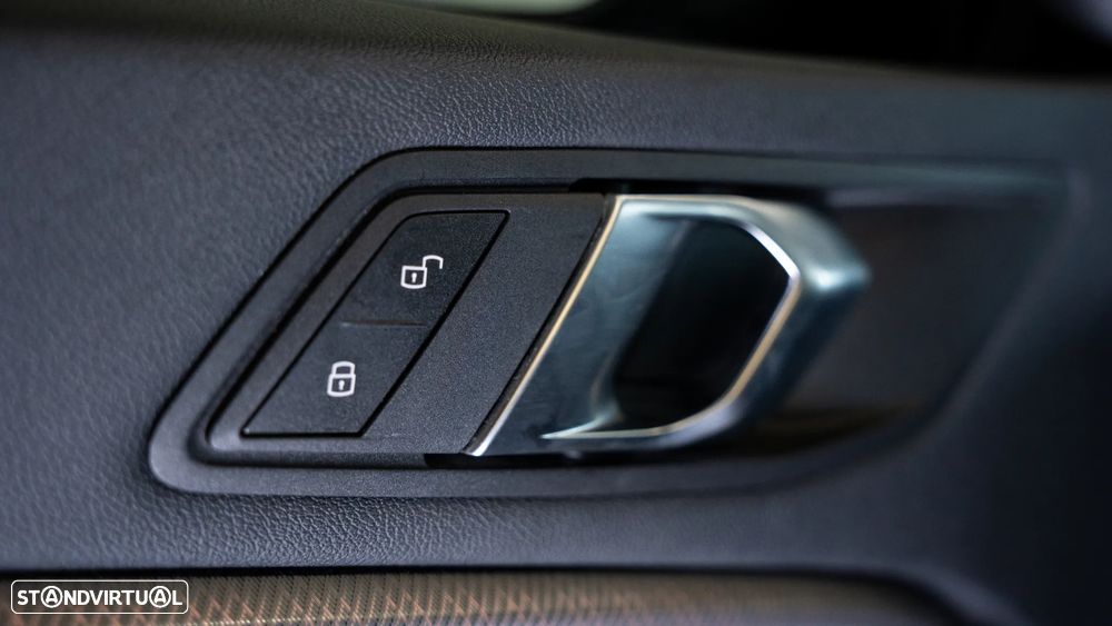 BMW 116 d Pack Desportivo M Auto - 18