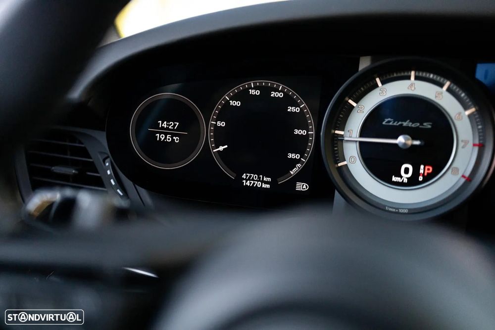 Porsche 911 (992) Turbo S PDK - 38
