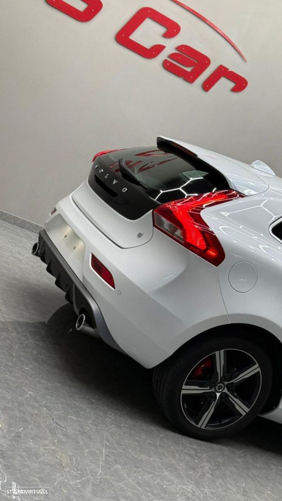 Volvo V40 2.0 D2 R-Design - 10