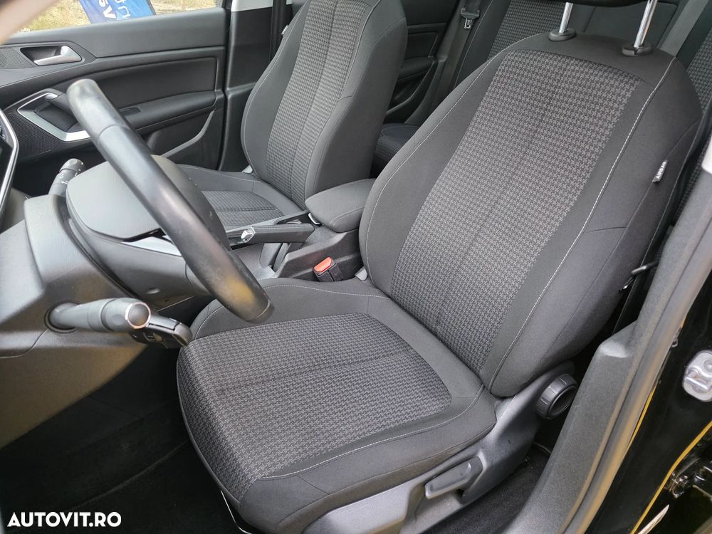Peugeot 308 1.2 L PureTech Turbo S&S Allure - 11