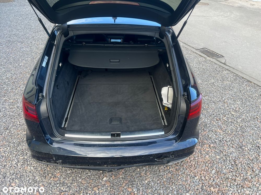 Audi A6 Avant 2.0 TDI quattro S tronic - 32