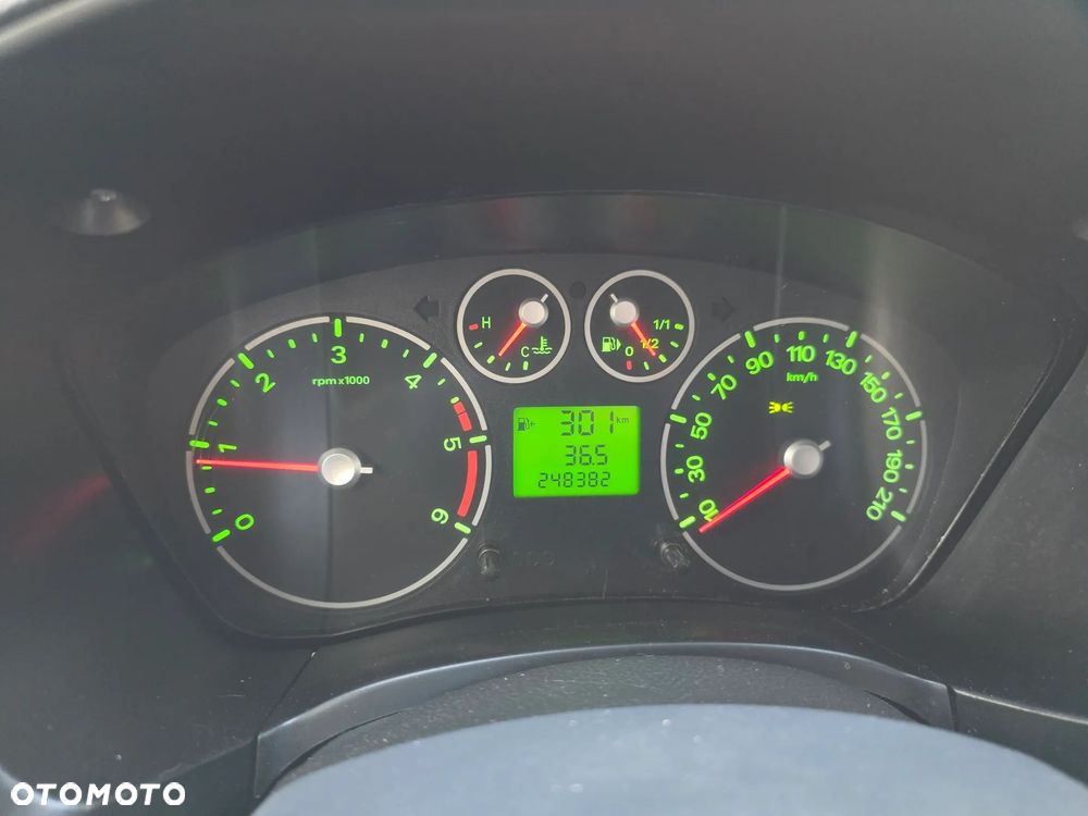 Ford Transit Conect - 19