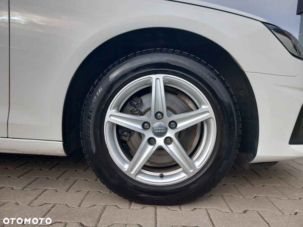 Audi A4 Avant 35 TFSI S tronic - 30