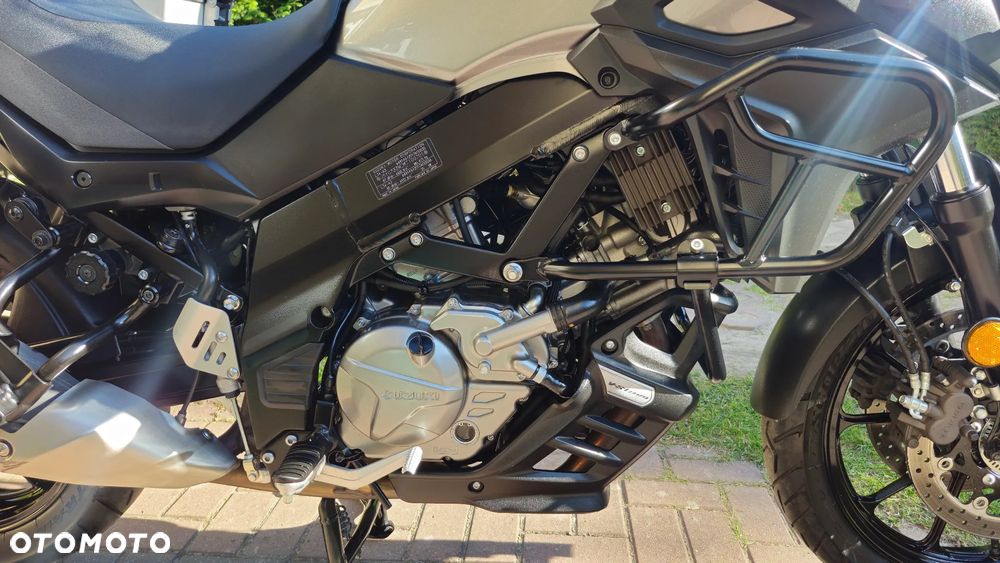 Suzuki V-STROM - 32