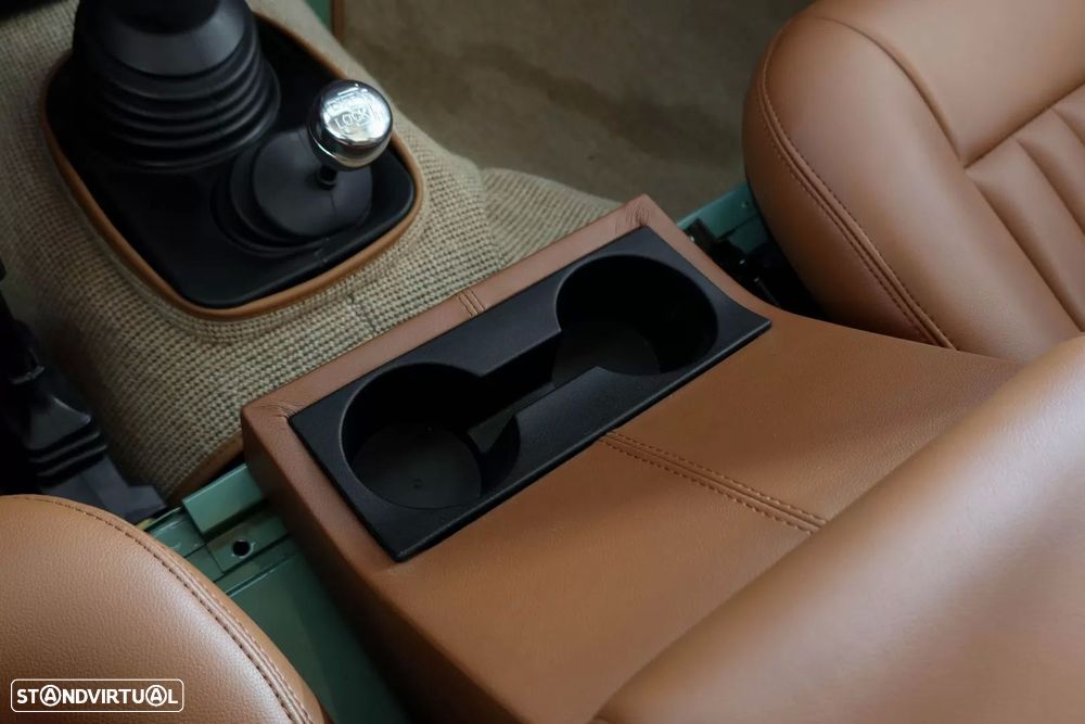 Land Rover Defender 90 SW 2.5 Td5 E - 12