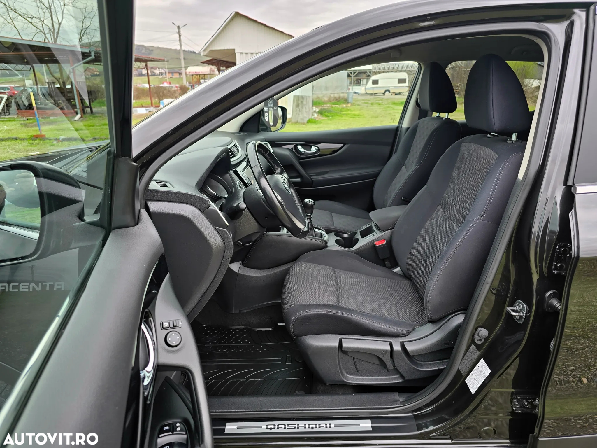 Nissan Qashqai 1.6 DCI ALL-MODE 4x4i ACENTA - 15