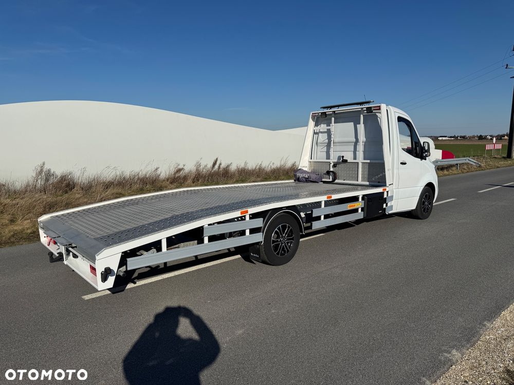 Mercedes-Benz Sprinter - 5