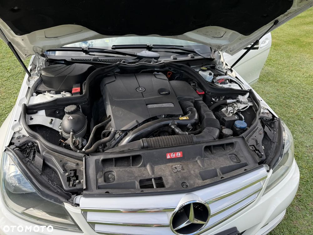 Mercedes-Benz Klasa C 180 CGI BlueEff Avantgarde - 20