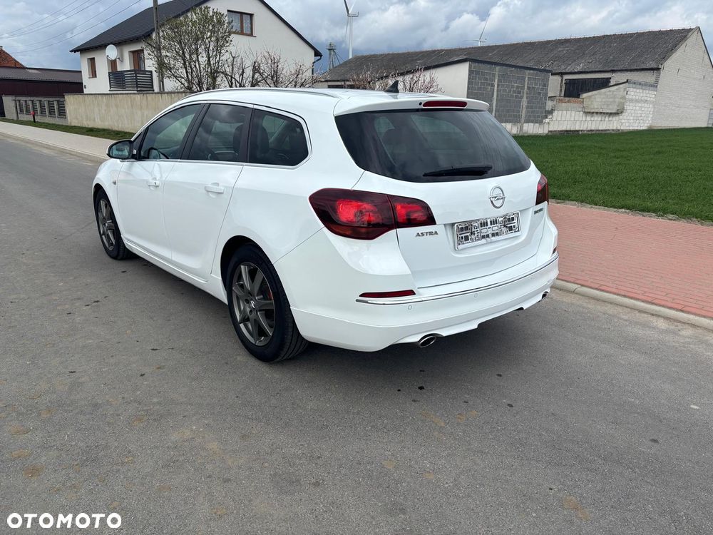 Opel Astra 2.0 BiTurbo CDTI DPF ecoFLEX SportsTourer St - 4