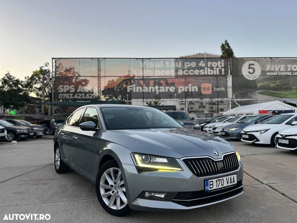 Skoda Superb 2.0 TDI DSG Ambition - 2