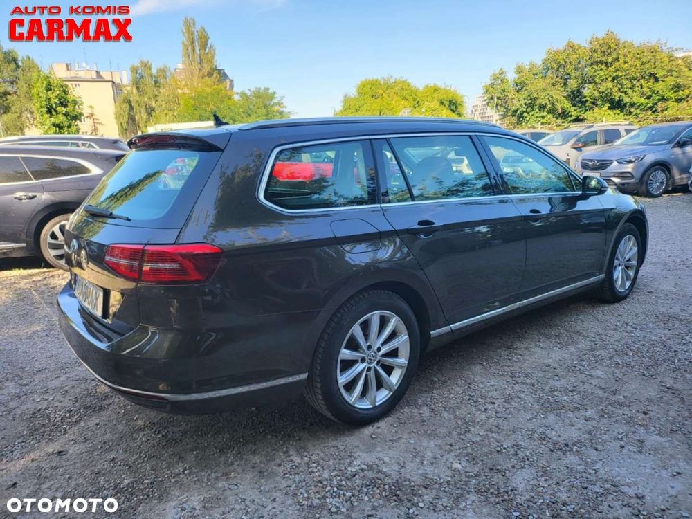 Volkswagen Passat - 7