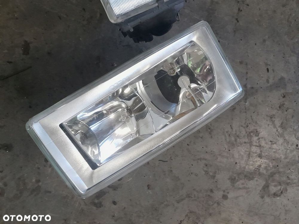 REFLEKTOR PRAWY LAMPA PRAWA IVECO DAILY III 00- IVECO OE 500307754 - 1