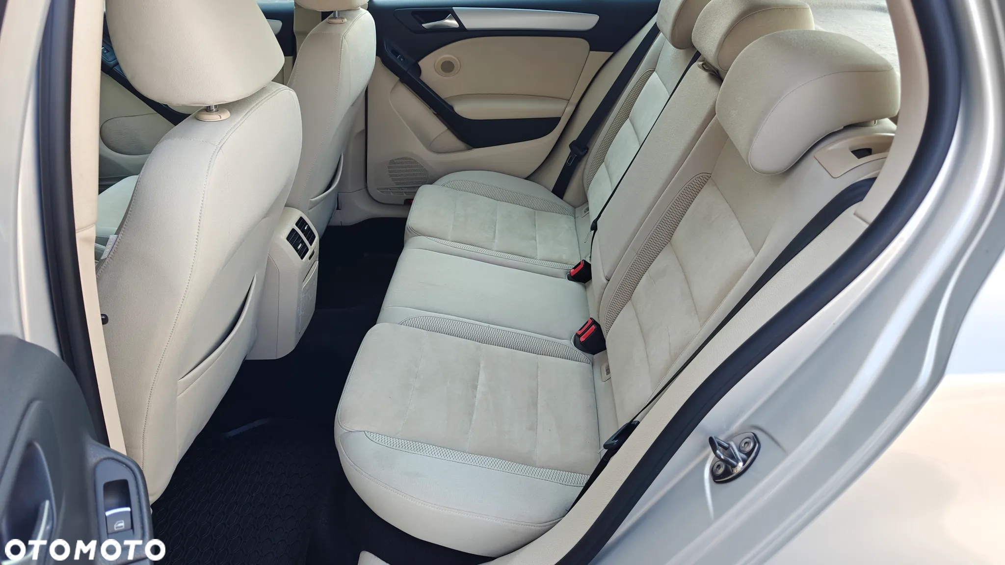 Volkswagen Golf VI 1.4 TSI Highline DSG - 20
