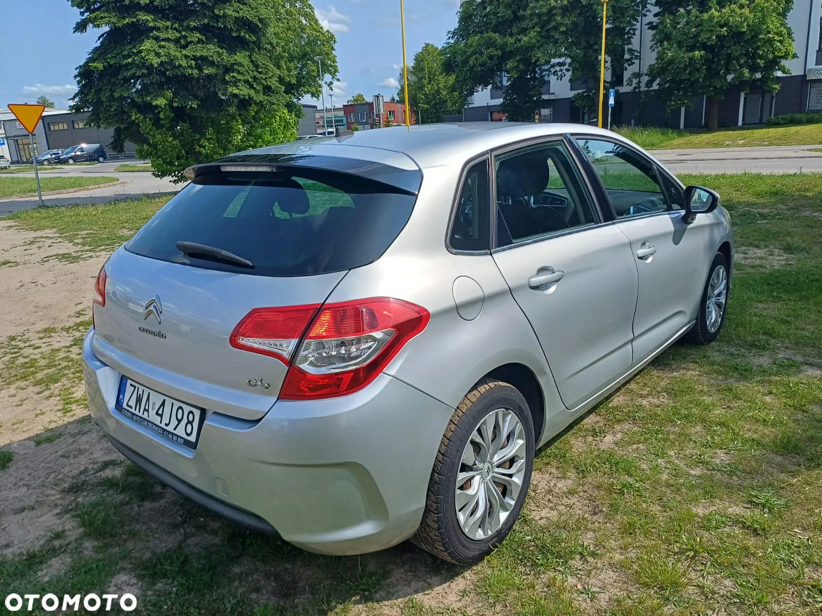 Citroën C4 1.6 HDi Attraction - 4
