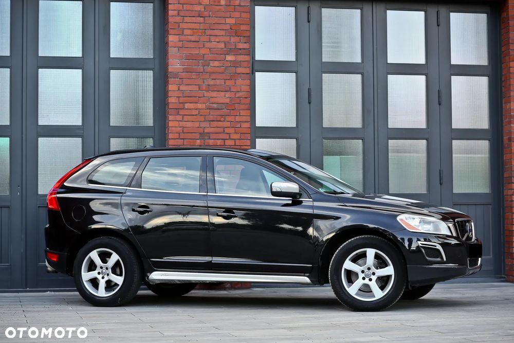 Volvo XC 60 DRIVe R Design - 3