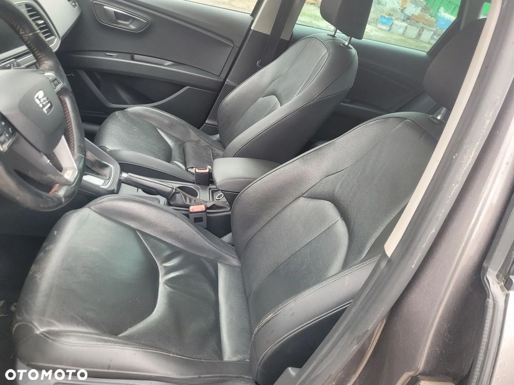 Seat Leon 2.0 TDI DPF Start&Stop DSG XCELLENCE - 24