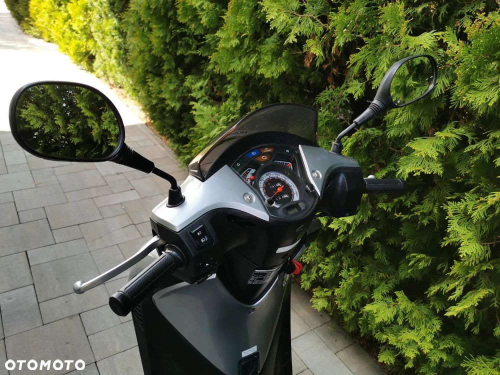 Honda SH - 12