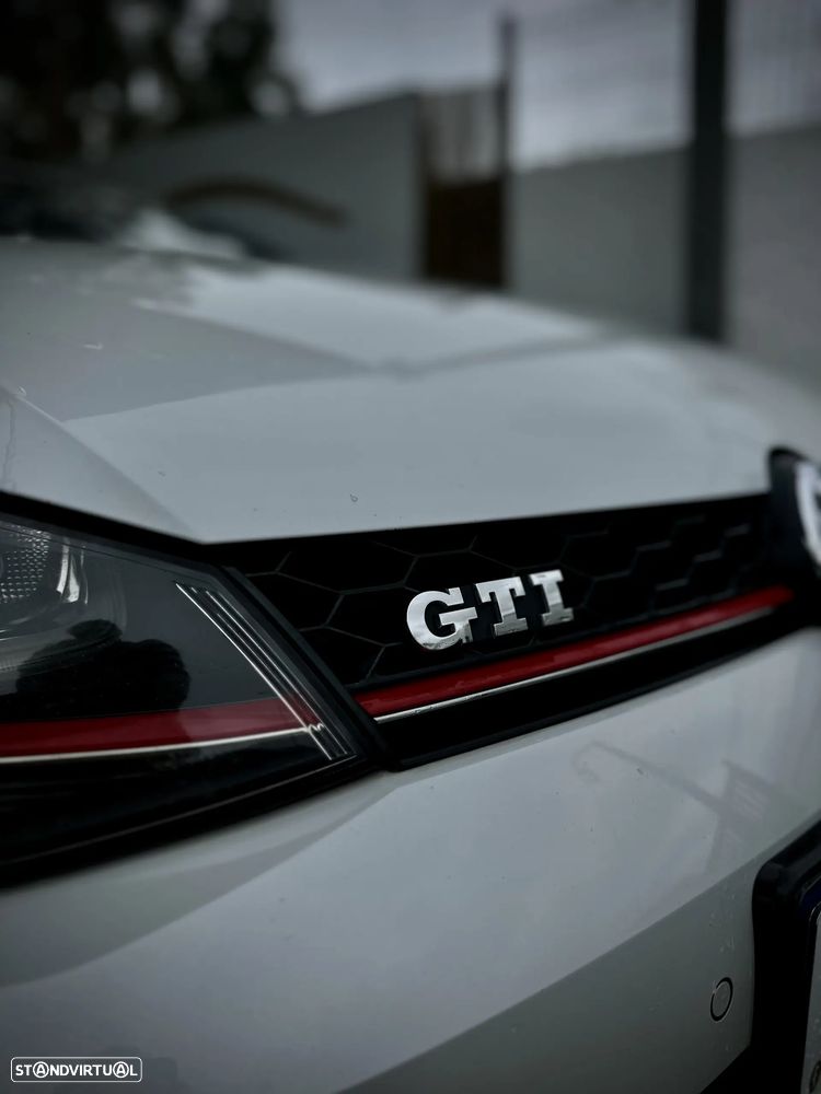 VW Golf 2.0 TSi GTi DSG - 4