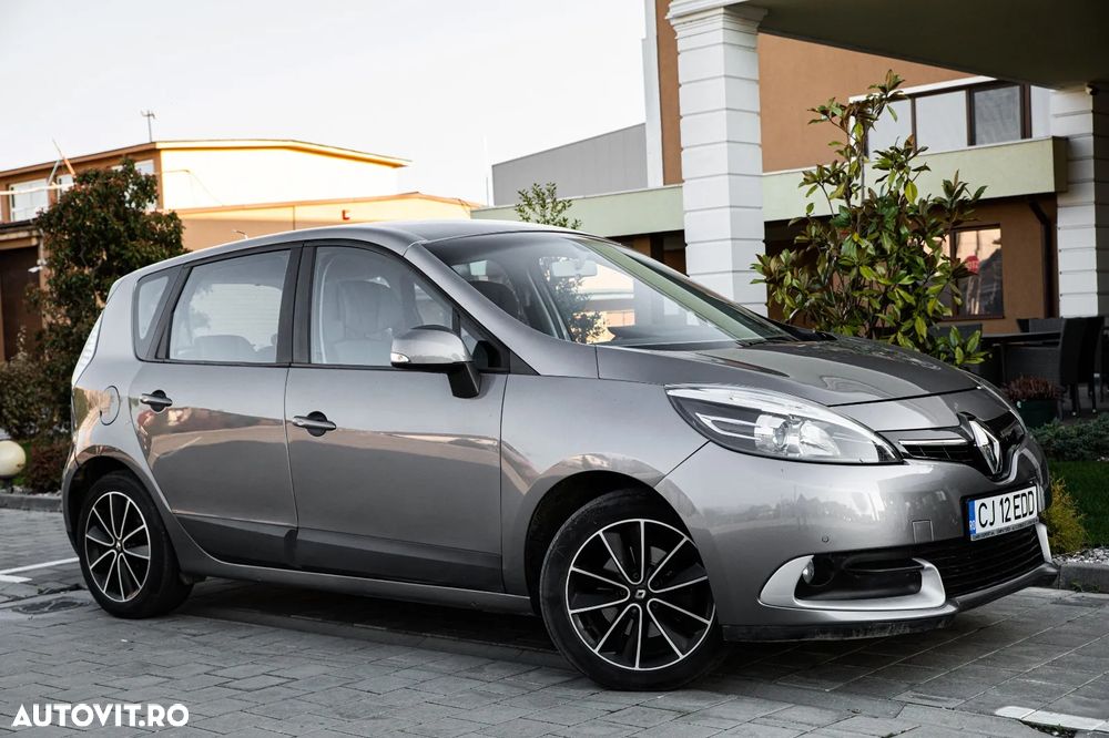 Renault Grand Scenic dCi 110 EDC Bose Edition - 9