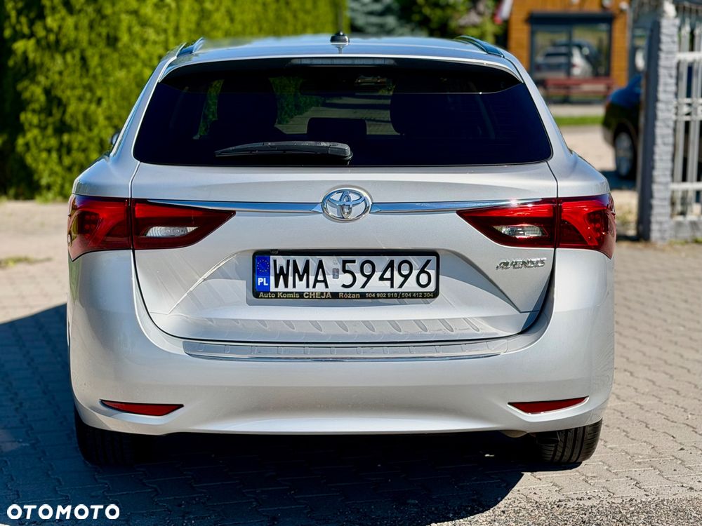 Toyota Avensis 2.0 D-4D Prestige - 21