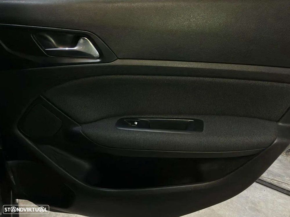 Peugeot 308 1.5 BlueHDi Allure - 23