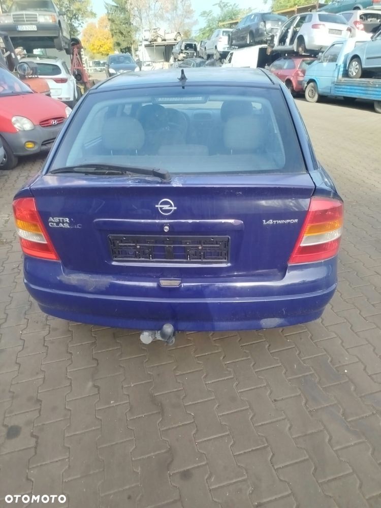 Opel Astra G na części. - 10